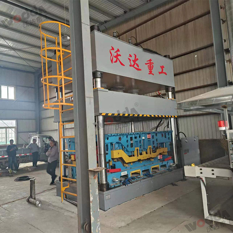315噸汽車內飾件液壓機（圖3）